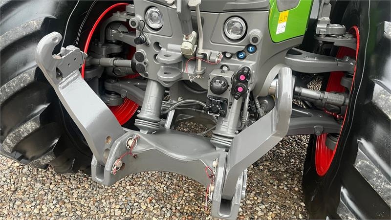 Fendt 942 Vario Gen7 Profi+ Setting2 Med frontlift - Farm tractor: picture 4 Fendt 942 Vario Gen7 Profi+ Setting2 Med frontlift - Farm tractor: picture 4