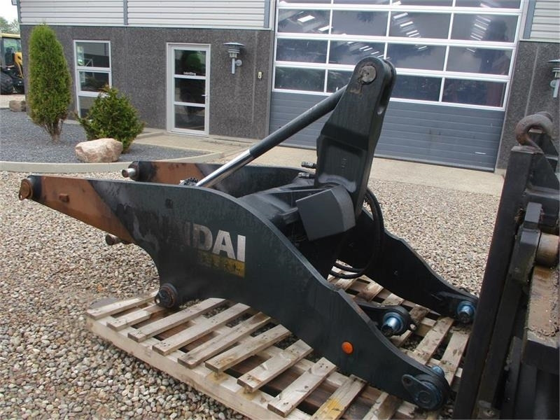 Hyundai HL955 A XT lang arm  - Boom for Wheel loader: picture 5 Hyundai HL955 A XT lang arm  - Boom for Wheel loader: picture 5