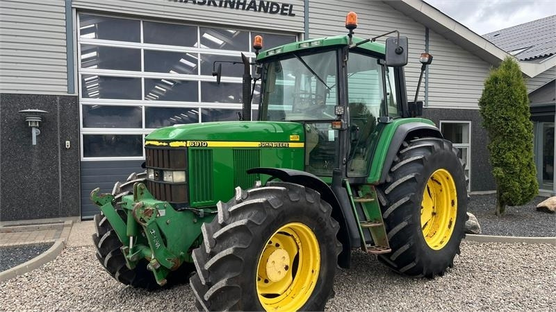 John Deere 6910 TLS, AutoQurd, Hjørnestops computer og frontl - Farm tractor: picture 2 John Deere 6910 TLS, AutoQurd, Hjørnestops computer og frontl - Farm tractor: picture 2