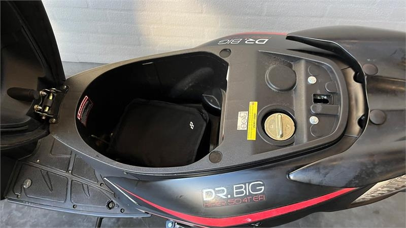 - - - Knallert 30 DR.BIG 30 - Car: picture 5 - - - Knallert 30 DR.BIG 30 - Car: picture 5