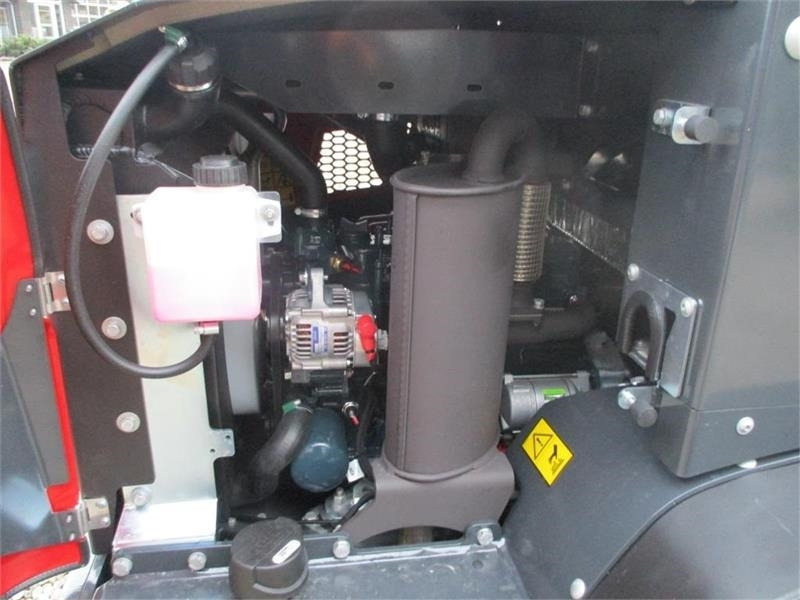 Wheel loader Pitbull X24-26V med lyspakke og 400mm hjulmontering.: picture 15