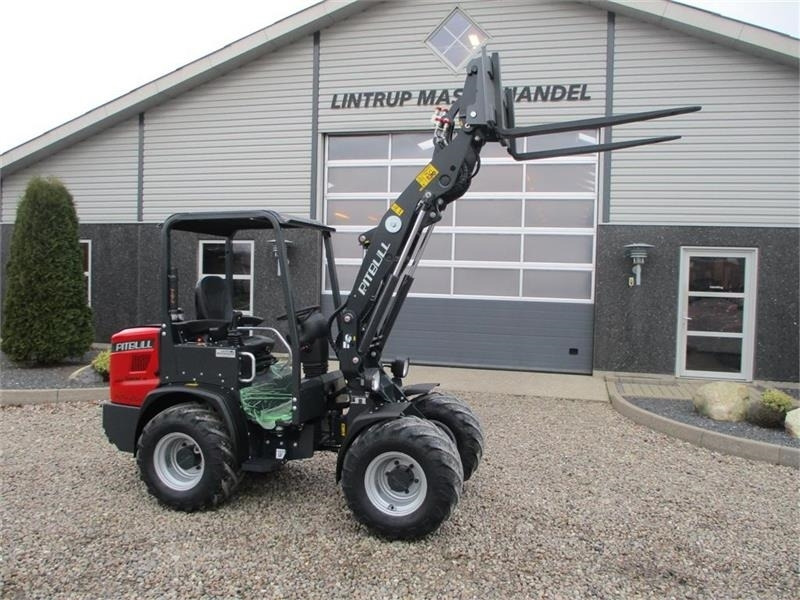 Wheel loader Pitbull X24-26V med lyspakke og 400mm hjulmontering.: picture 9