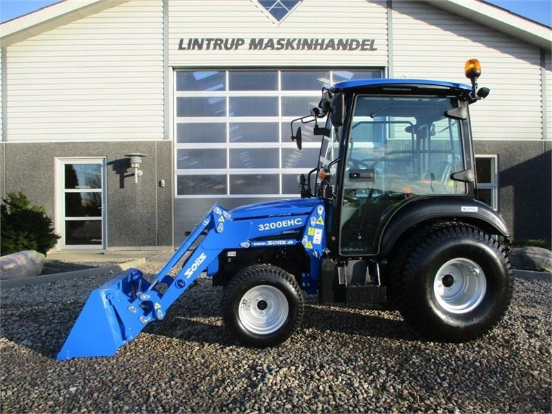 Solis 26 HST Med kabine, Turf hjul og frontlæsser. - Farm tractor: picture 1 Solis 26 HST Med kabine, Turf hjul og frontlæsser. - Farm tractor: picture 1