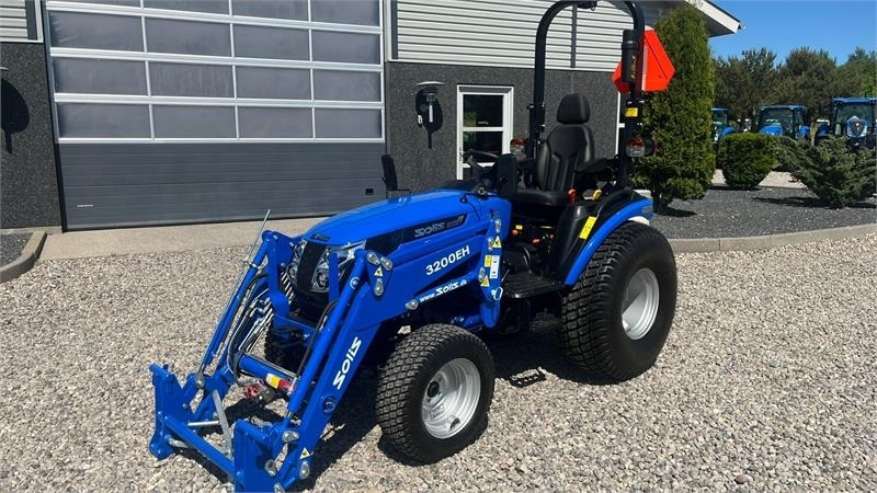 Solis H26 HST Turfdæk og Frontlæsser - Farm tractor: picture 2 Solis H26 HST Turfdæk og Frontlæsser - Farm tractor: picture 2