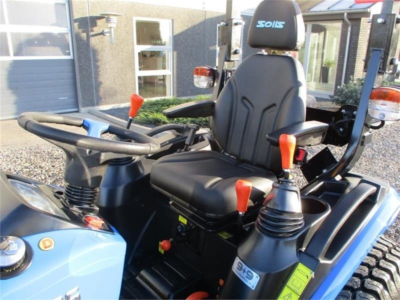 Solis S26 Shuttle XL 9+9 med store brede Turf hjul på ti - Farm tractor: picture 3 Solis S26 Shuttle XL 9+9 med store brede Turf hjul på ti - Farm tractor: picture 3