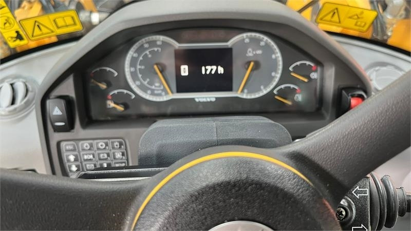 Volvo L90H H2 Dansk-Maskine med CDC, BSS, Lock-UP, 650mm - Wheel loader: picture 3 Volvo L90H H2 Dansk-Maskine med CDC, BSS, Lock-UP, 650mm - Wheel loader: picture 3