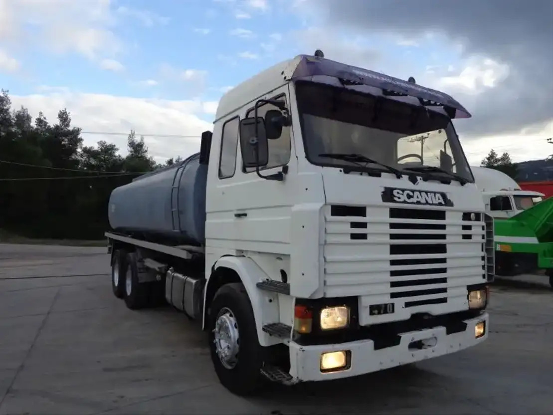 Scania R143-470 V8 Scania R143HL .470 6X2 Diesel/OIL Tank - Tanker truck: picture 1 Scania R143-470 V8 Scania R143HL .470 6X2 Diesel/OIL Tank - Tanker truck: picture 1