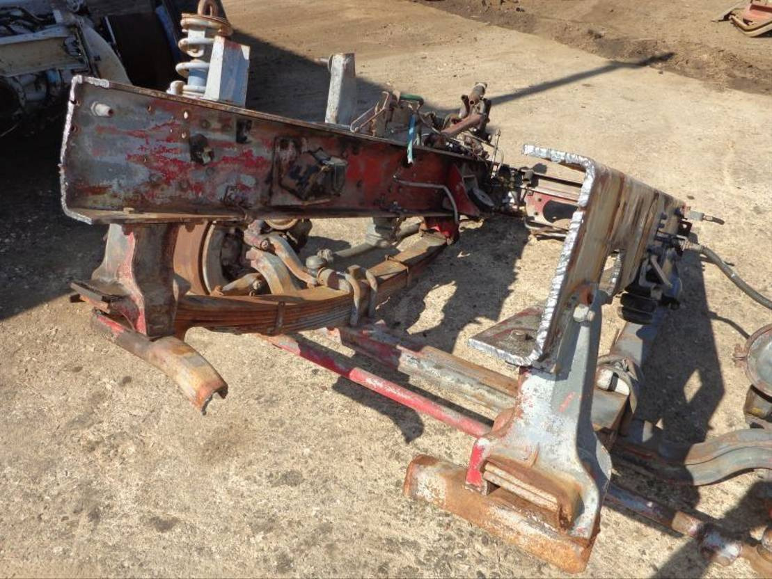 Volvo VOLVO F89 FRONT STEERING SYSTEM - Axle and parts for Truck: picture 4 Volvo VOLVO F89 FRONT STEERING SYSTEM - Axle and parts for Truck: picture 4