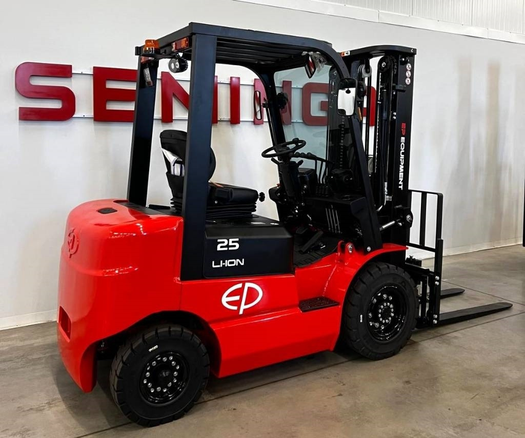 EP EQUIPMENT EFL252 - Electric forklift: picture 2 EP EQUIPMENT EFL252 - Electric forklift: picture 2