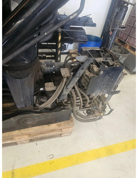 Hiab 23 tm hiab with radio remote - Boom: picture 2 Hiab 23 tm hiab with radio remote - Boom: picture 2