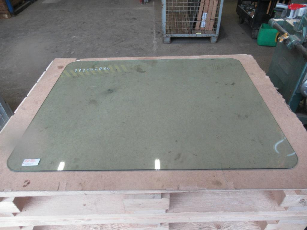 CNH 556001 - - Window and parts for Construction machinery: picture 1 CNH 556001 - - Window and parts for Construction machinery: picture 1