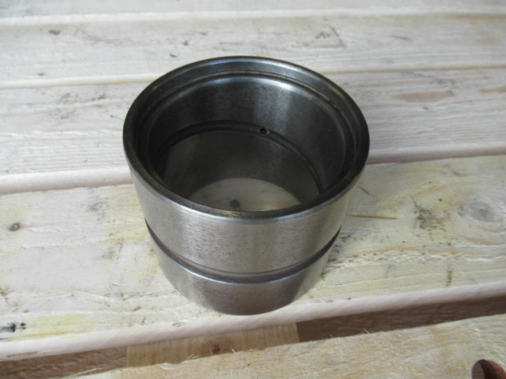 Case 3012685 - Piston/ Ring/ Bushing for Construction machinery: picture 1 Case 3012685 - Piston/ Ring/ Bushing for Construction machinery: picture 1