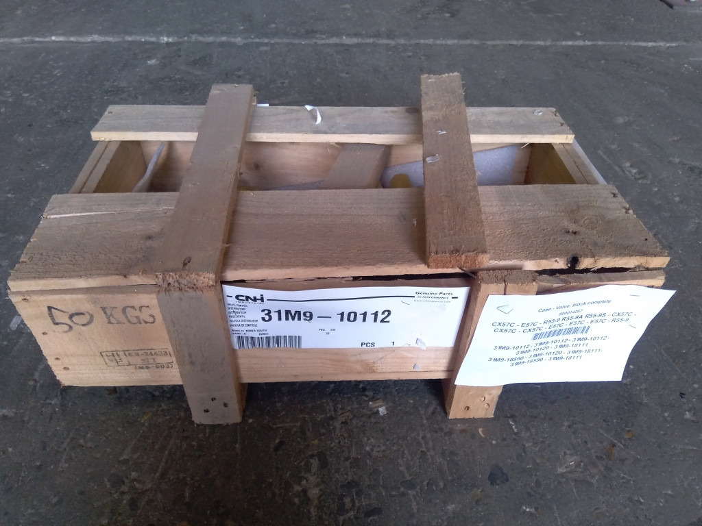Case 31M9-10112 - Hydraulic valve for Construction machinery: picture 2 Case 31M9-10112 - Hydraulic valve for Construction machinery: picture 2