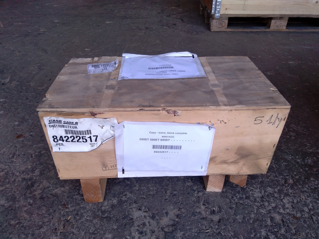 Case 84222517 - 47377730 - Hydraulic valve for Construction machinery: picture 3 Case 84222517 - 47377730 - Hydraulic valve for Construction machinery: picture 3