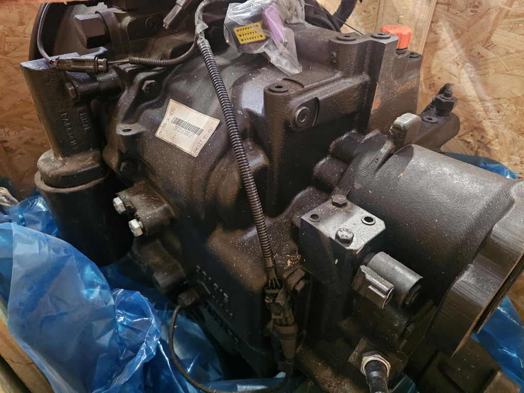 Case 84327511 - Gearbox for Construction machinery: picture 4 Case 84327511 - Gearbox for Construction machinery: picture 4