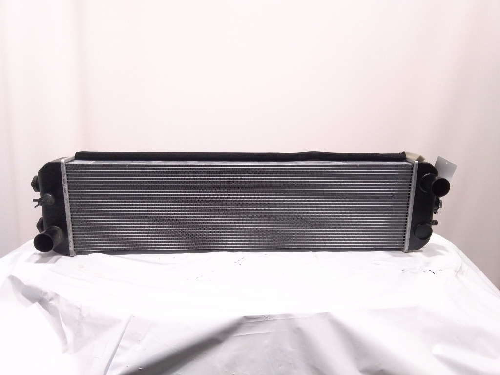 Case KMH13722 - KMH13724 - Radiator for Construction machinery: picture 2 Case KMH13722 - KMH13724 - Radiator for Construction machinery: picture 2