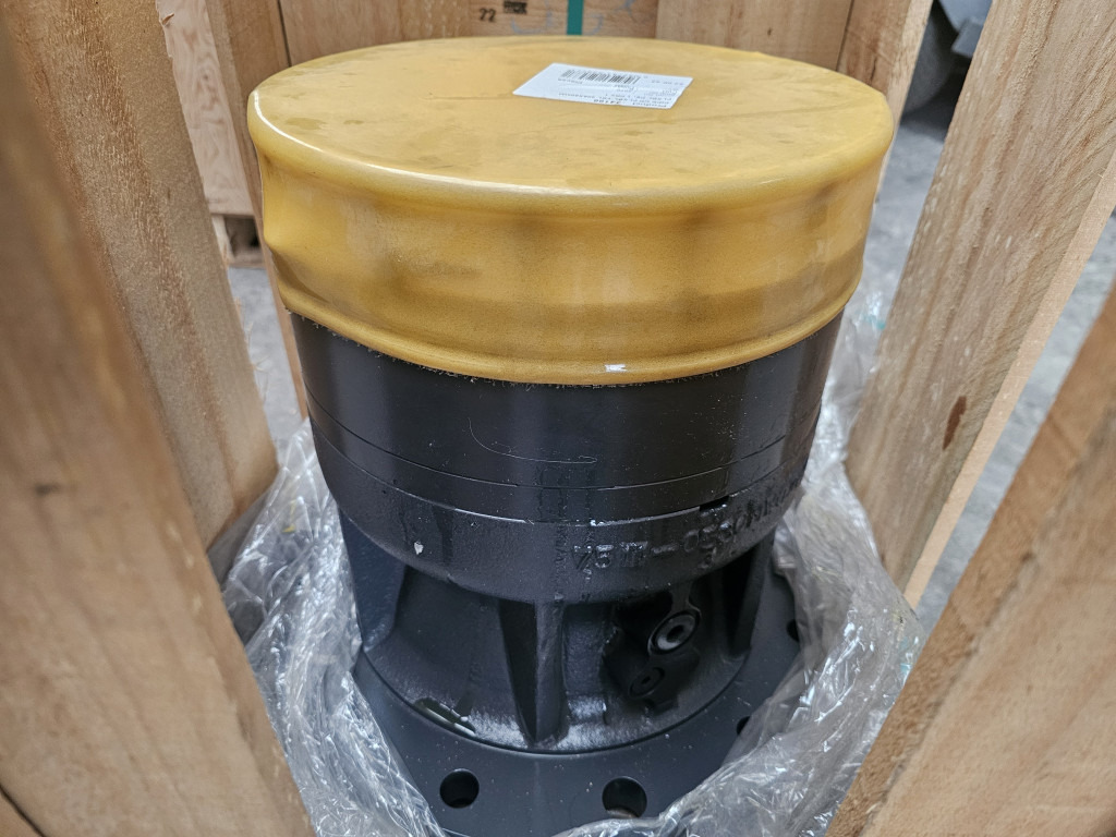 Case LN001820 - Swing motor for Construction machinery: picture 1 Case LN001820 - Swing motor for Construction machinery: picture 1