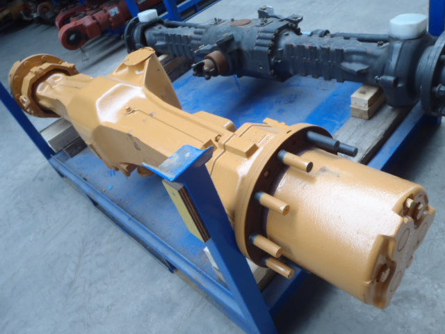 Case V2948527 - P2948527 - Front axle for Construction machinery: picture 2 Case V2948527 - P2948527 - Front axle for Construction machinery: picture 2