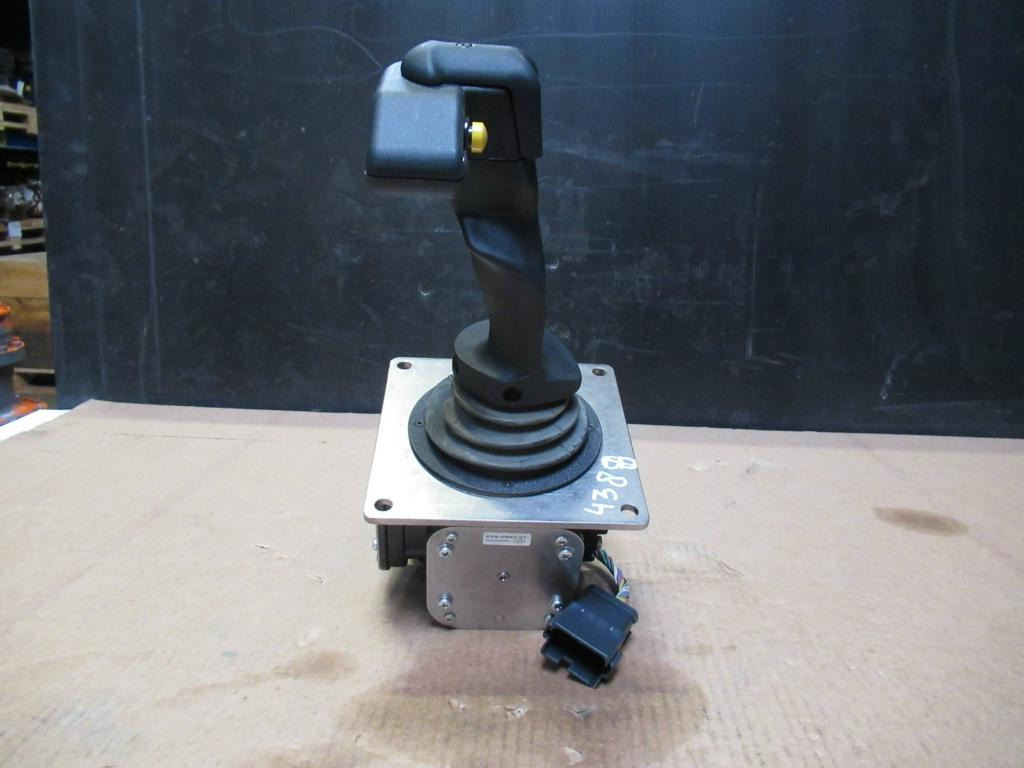Caterpillar 2268665 - 4644860 - Cab and interior for Construction machinery: picture 2 Caterpillar 2268665 - 4644860 - Cab and interior for Construction machinery: picture 2