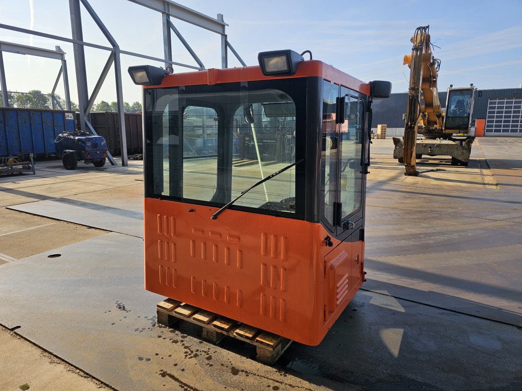 Doosan 220101-00071B - K1005556K - Cab for Construction machinery: picture 5 Doosan 220101-00071B - K1005556K - Cab for Construction machinery: picture 5
