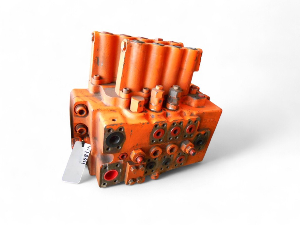 Hitachi 4221837 - Hydraulic valve for Construction machinery: picture 1 Hitachi 4221837 - Hydraulic valve for Construction machinery: picture 1