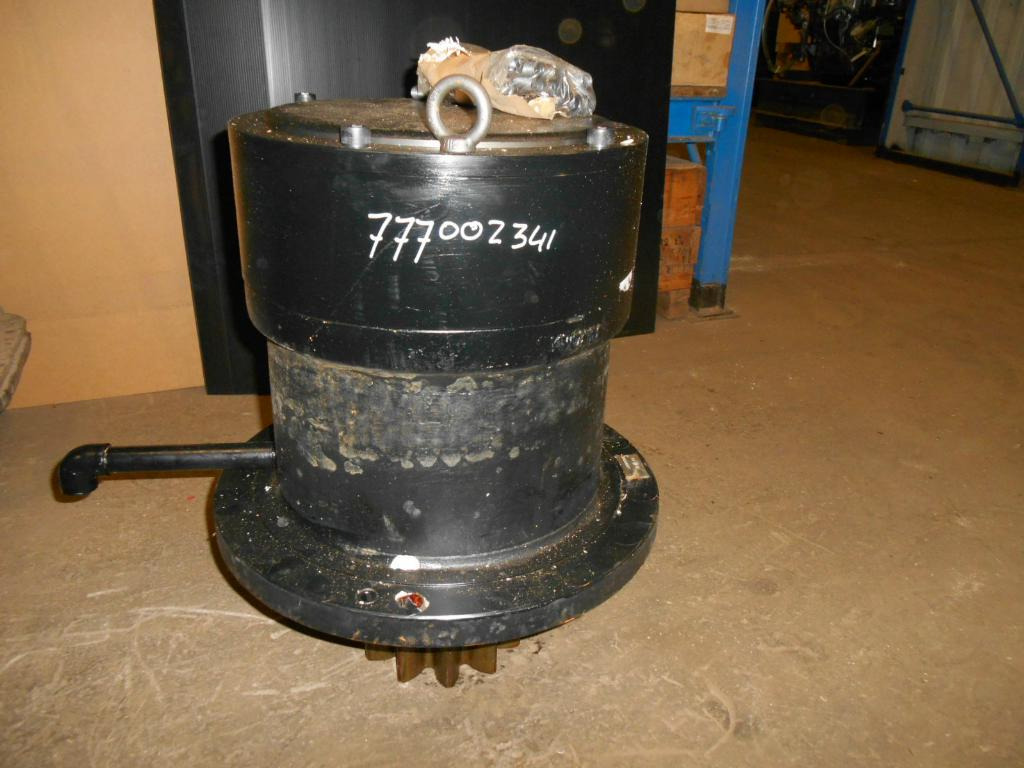 Kobelco LQ32W00009F1 - LQ32W00009F2 - Swing motor for Construction machinery: picture 2 Kobelco LQ32W00009F1 - LQ32W00009F2 - Swing motor for Construction machinery: picture 2