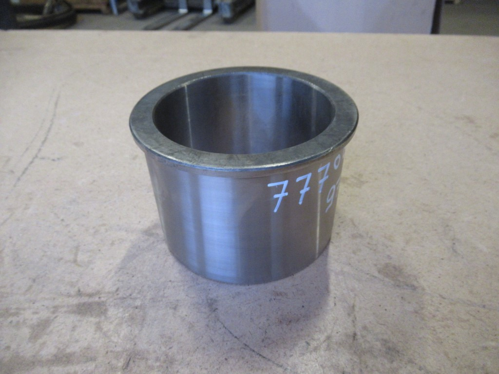 New Holland 72208692 - - Piston/ Ring/ Bushing for Construction machinery: picture 1 New Holland 72208692 - - Piston/ Ring/ Bushing for Construction machinery: picture 1