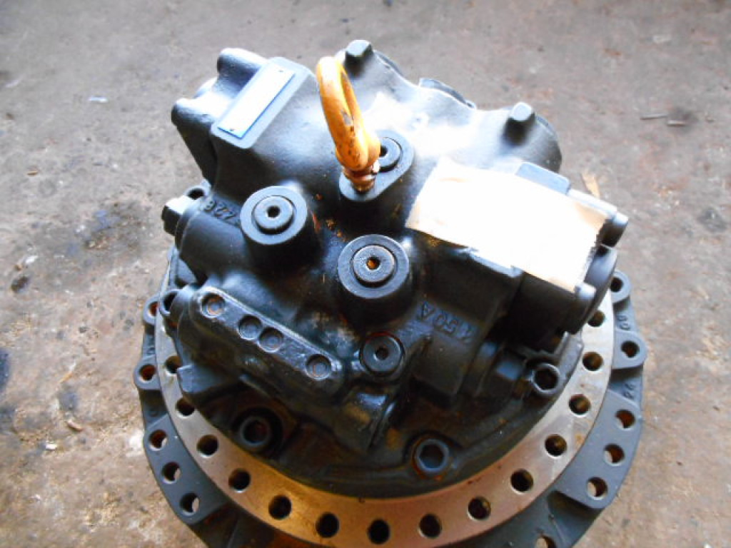 New Holland Kobelco YM15V00001F2 - Final drive for Agricultural machinery: picture 1 New Holland Kobelco YM15V00001F2 - Final drive for Agricultural machinery: picture 1