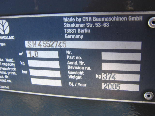 New Holland Unknown - - Loader bucket: picture 3 New Holland Unknown - - Loader bucket: picture 3