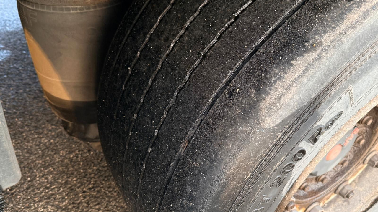 Curtainsider semi-trailer Kögel S24-1 C3V: picture 13