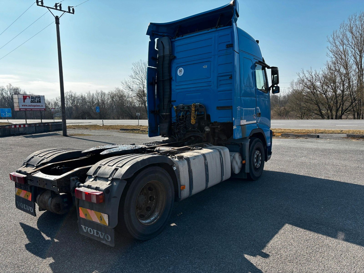 Volvo FH12 420 - Tractor unit: picture 3 Volvo FH12 420 - Tractor unit: picture 3