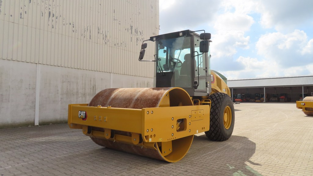 Caterpillar CS66B leasing Caterpillar CS66B: picture 6