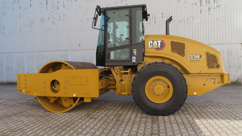 Caterpillar CS74B - Compactor: picture 5 Caterpillar CS74B - Compactor: picture 5