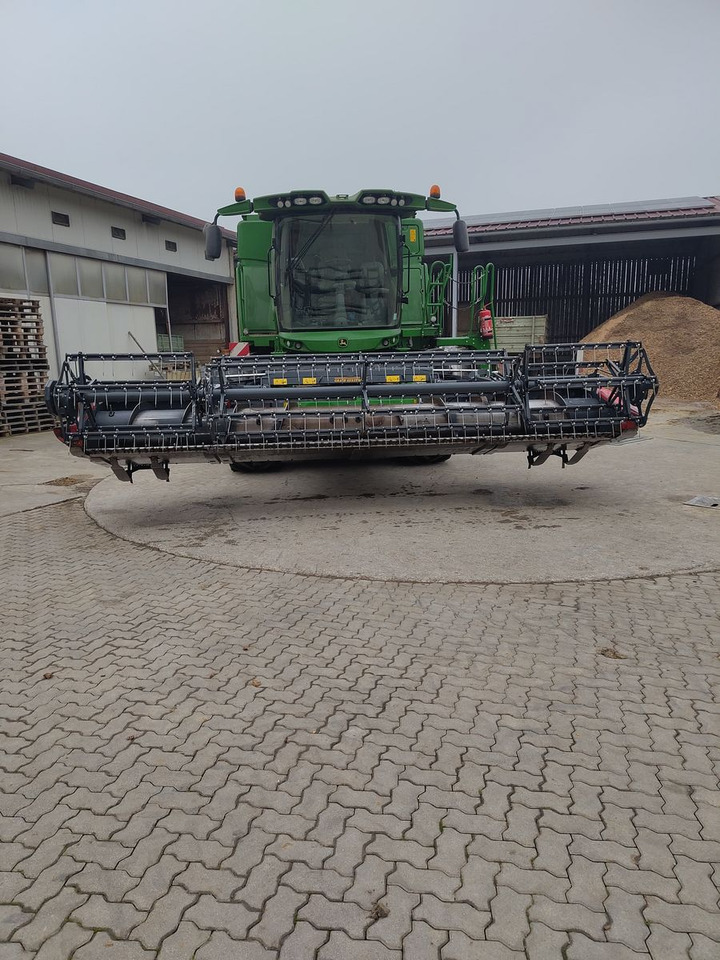 Capello GS600 - Combine header: picture 3 Capello GS600 - Combine header: picture 3