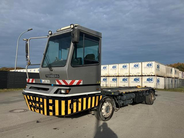 KAMAG Wiesel Terberg Umsetzer Rangierer - Container transporter/ Swap body truck: picture 3 KAMAG Wiesel Terberg Umsetzer Rangierer - Container transporter/ Swap body truck: picture 3