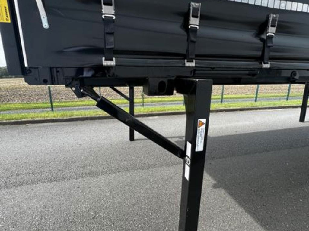 Curtainside swap body Krone Heck mit Portaltüren: picture 7