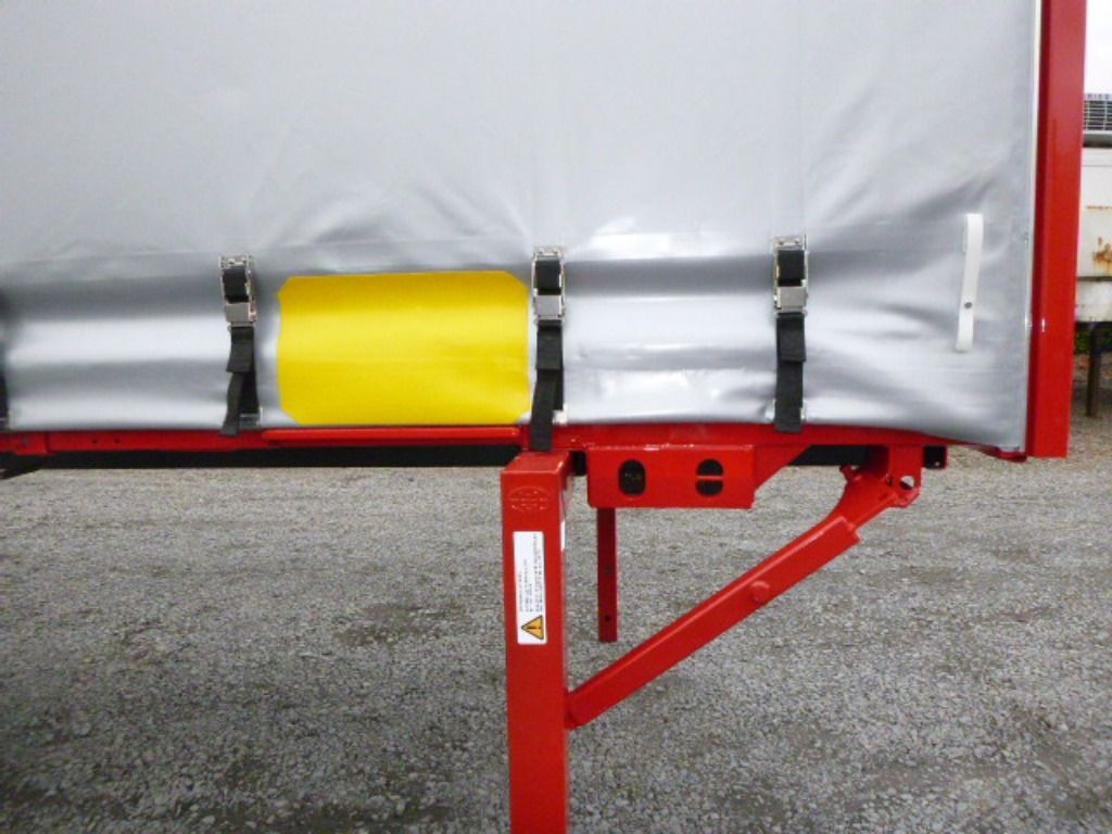Curtainside swap body Krone Heck mit Portaltüren: picture 8