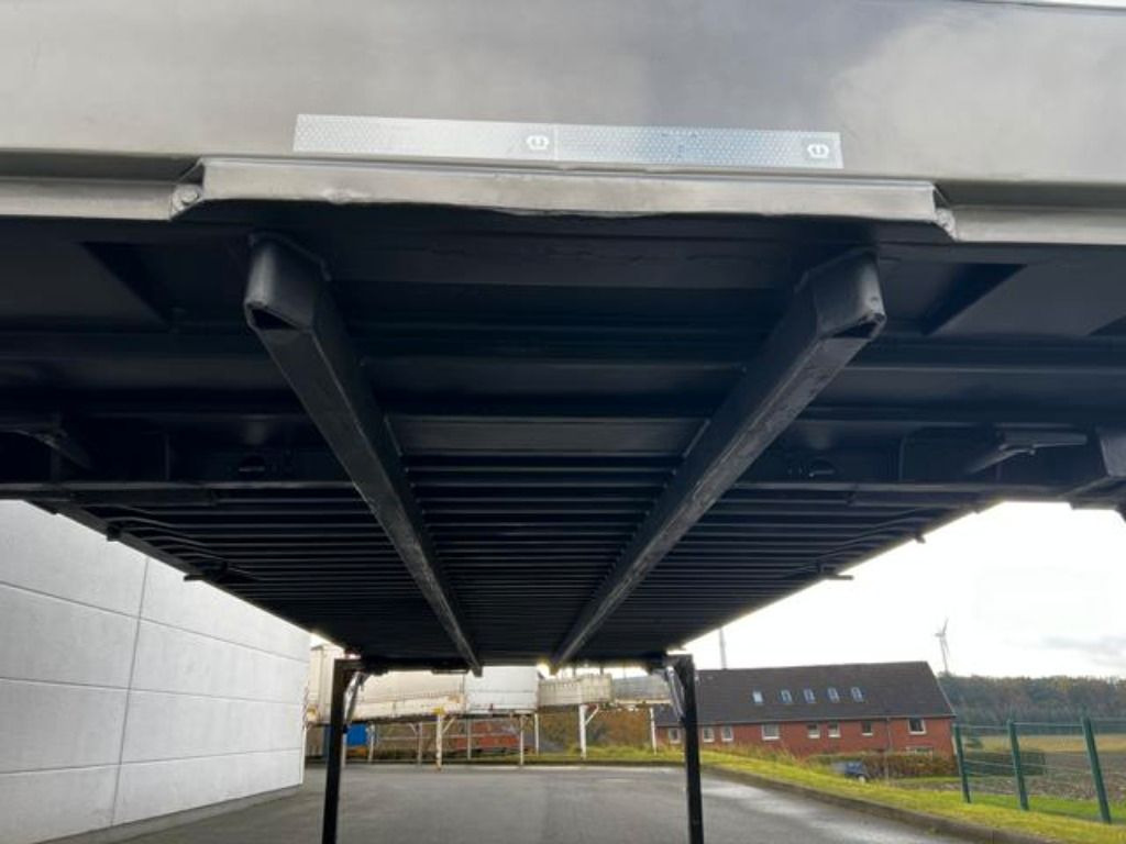 Swap body - box Krone Wechselkoffer Heck Alu.- Rolltor: picture 6 Swap body - box Krone Wechselkoffer Heck Alu.- Rolltor: picture 6