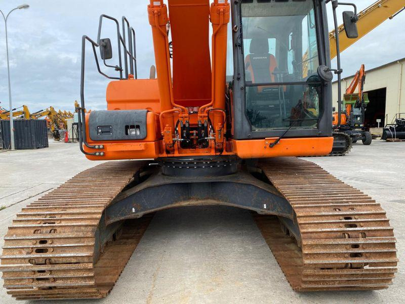 Doosan DX 225 LC - Crawler excavator: picture 3 Doosan DX 225 LC - Crawler excavator: picture 3
