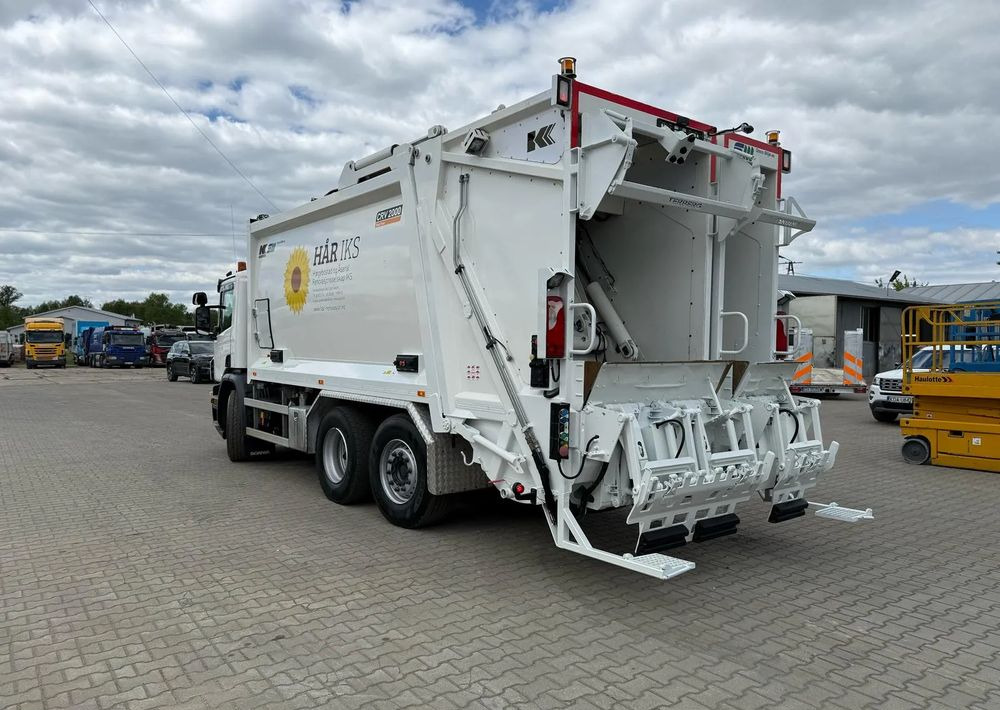 Scania P410 dwukomorowa segregacja - Garbage truck: picture 3 Scania P410 dwukomorowa segregacja - Garbage truck: picture 3