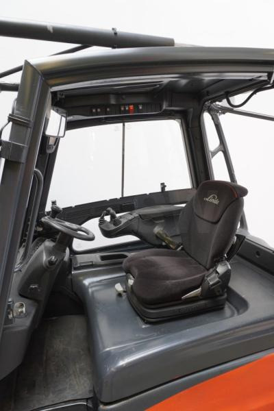 Linde E 25/600 HL 387-00 - Electric forklift: picture 3 Linde E 25/600 HL 387-00 - Electric forklift: picture 3