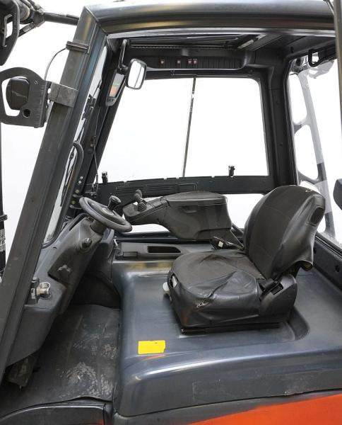 Linde E 25/600 HL 387 - Electric forklift: picture 3 Linde E 25/600 HL 387 - Electric forklift: picture 3