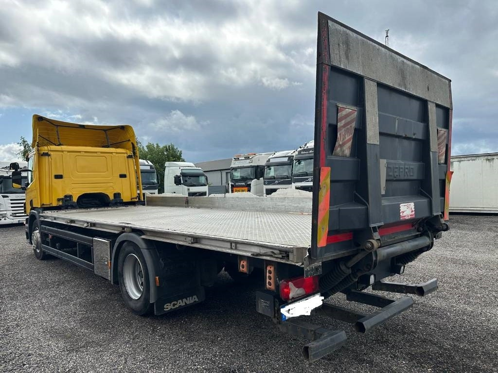 Scania SCANIA P250LB4X2MLB SERIE NR 05923 - Dropside/ Flatbed truck: picture 4 Scania SCANIA P250LB4X2MLB SERIE NR 05923 - Dropside/ Flatbed truck: picture 4