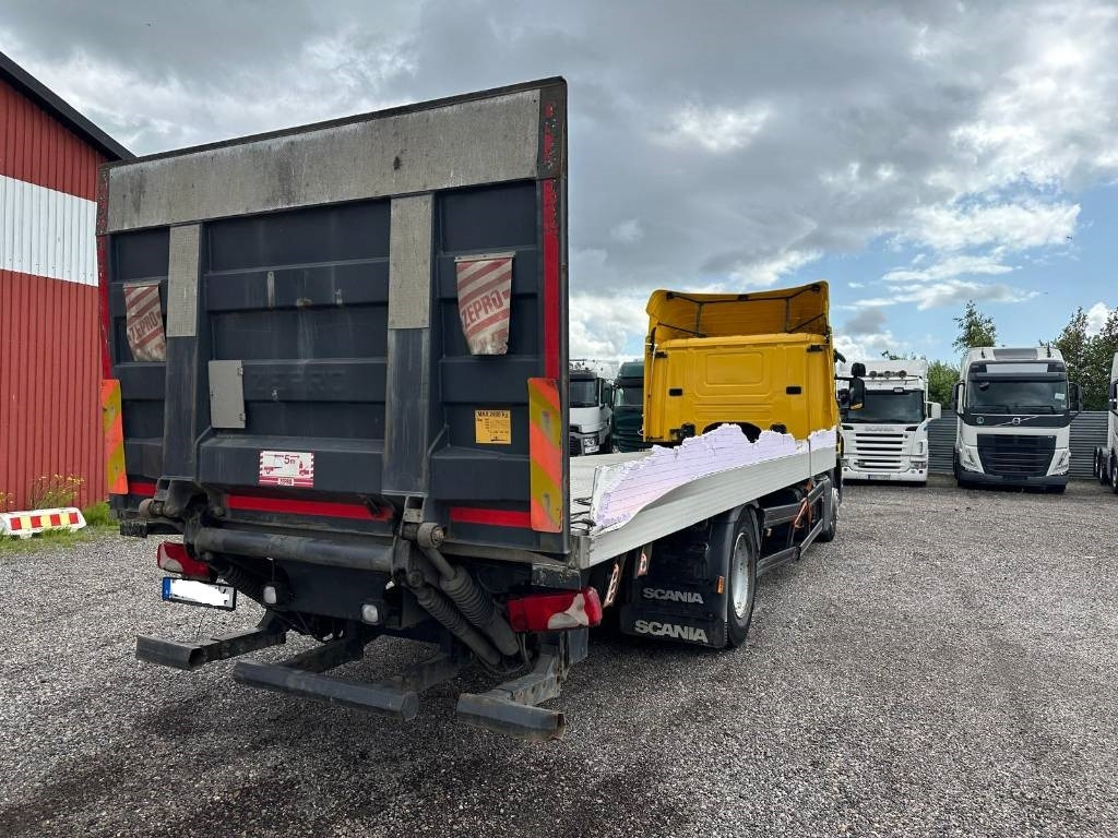 Scania SCANIA P250LB4X2MLB SERIE NR 05923 - Dropside/ Flatbed truck: picture 3 Scania SCANIA P250LB4X2MLB SERIE NR 05923 - Dropside/ Flatbed truck: picture 3