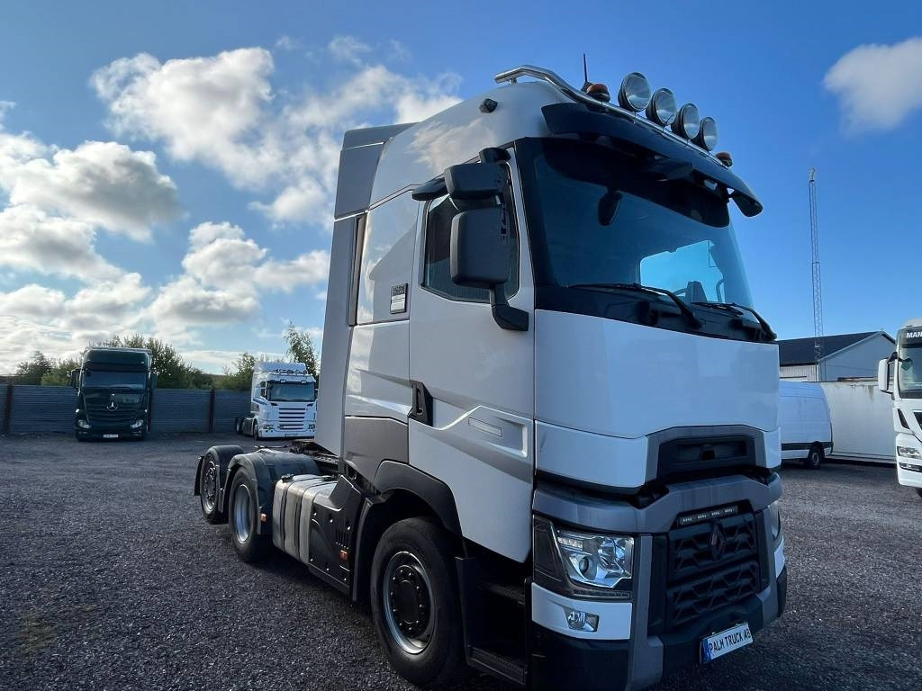 Renault T serie nr 0153 - Tractor unit: picture 3 Renault T serie nr 0153 - Tractor unit: picture 3