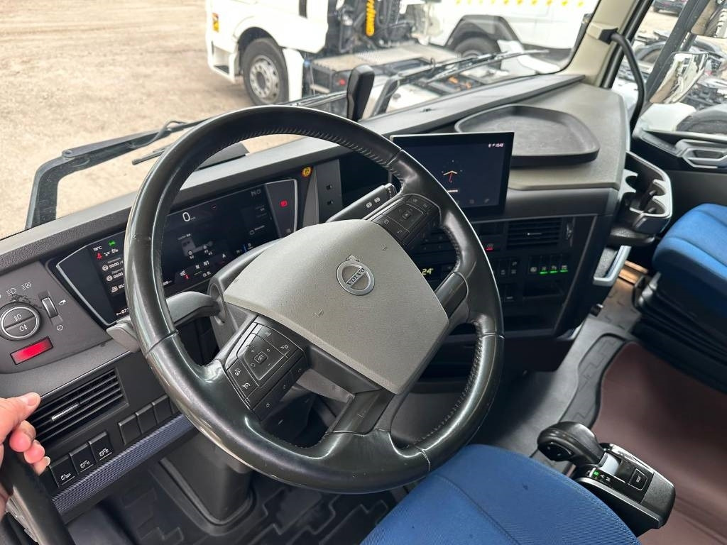 Volvo FH 62 TT serie nr 2251 - Tractor unit: picture 5 Volvo FH 62 TT serie nr 2251 - Tractor unit: picture 5