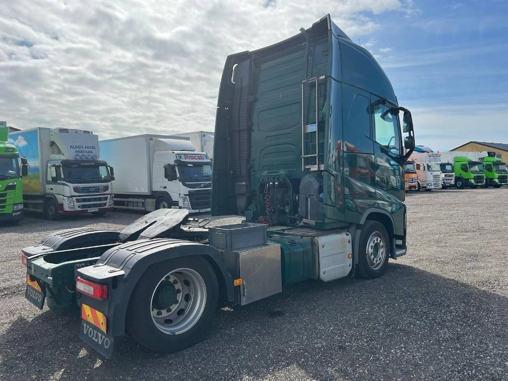 Volvo FH510 4X2 serie 8337 - Tractor unit: picture 3 Volvo FH510 4X2 serie 8337 - Tractor unit: picture 3