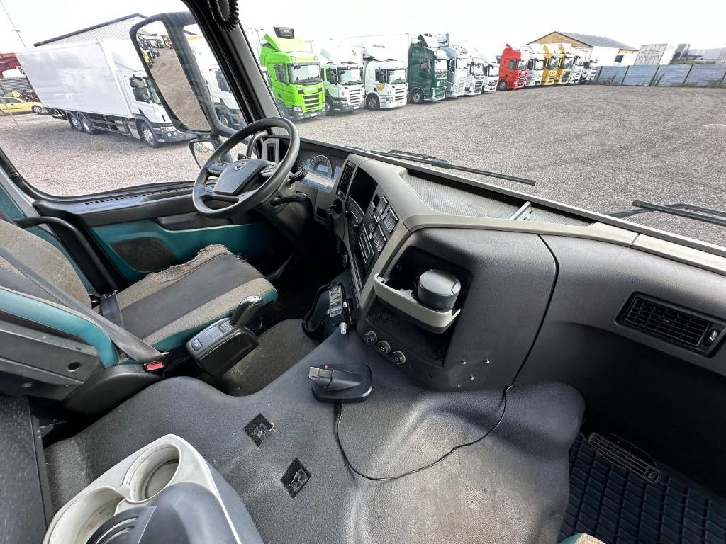 Volvo FM 6*2 370 serie 8607 - Concrete mixer truck: picture 5 Volvo FM 6*2 370 serie 8607 - Concrete mixer truck: picture 5