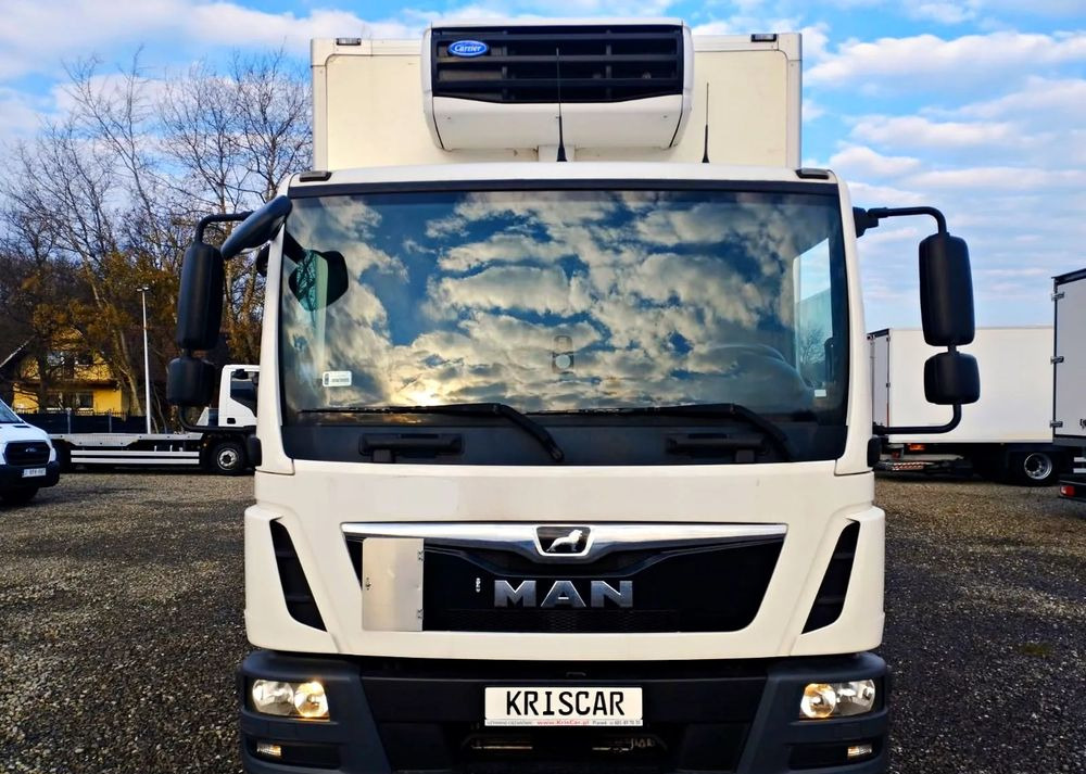 MAN TGL 12.190 EURO 6 Chłodnia Xarios 500 Winda 1500kg - Refrigerator truck: picture 2 MAN TGL 12.190 EURO 6 Chłodnia Xarios 500 Winda 1500kg - Refrigerator truck: picture 2