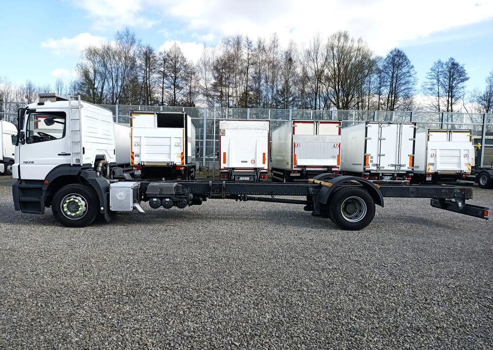 Mercedes-Benz AXOR 1829 Rama Do Zabudowy Euro 5 - Cab chassis truck: picture 5 Mercedes-Benz AXOR 1829 Rama Do Zabudowy Euro 5 - Cab chassis truck: picture 5